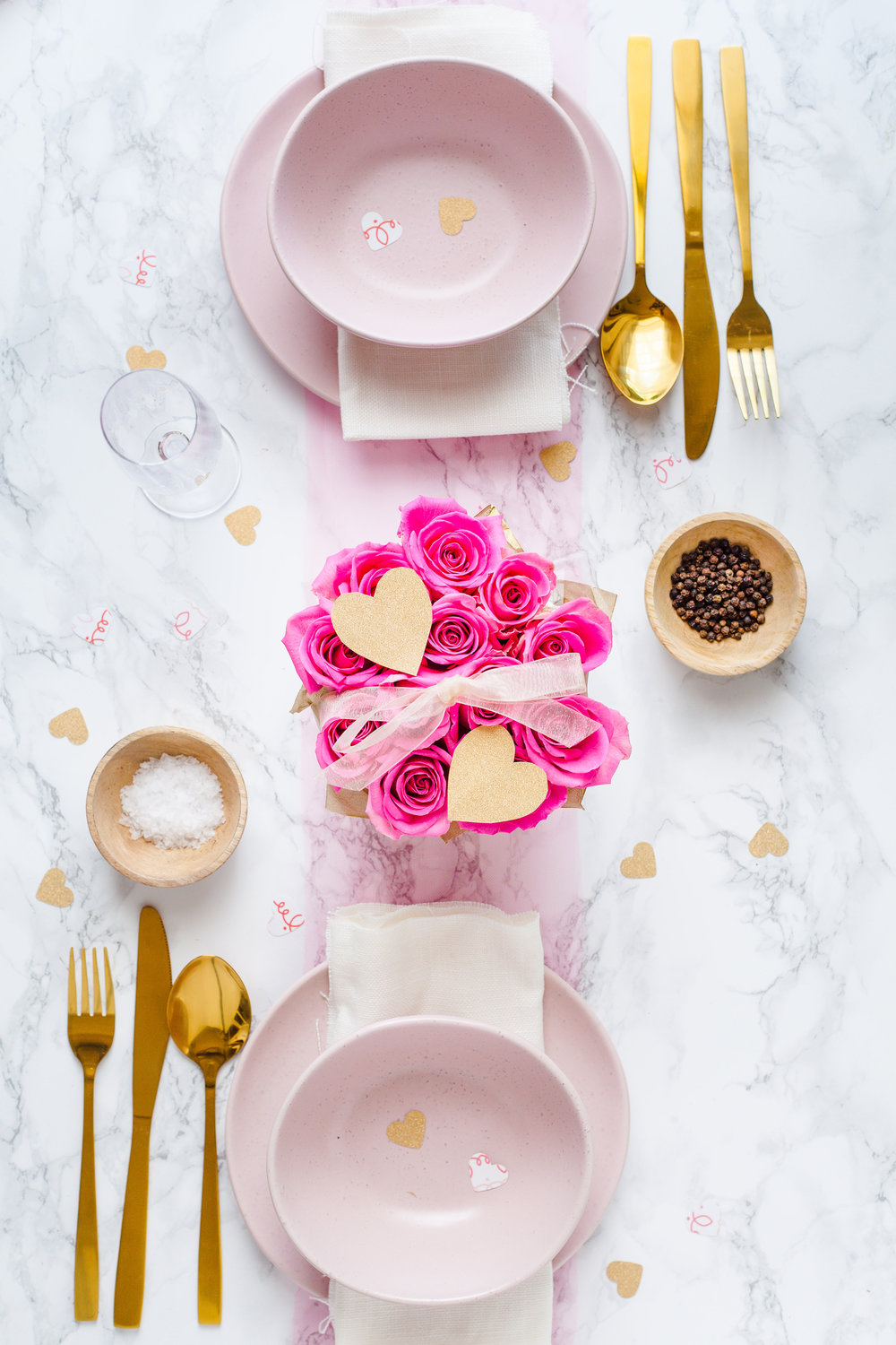 DIY Valentines Boxed Roses + Video | The Whimsical Wife