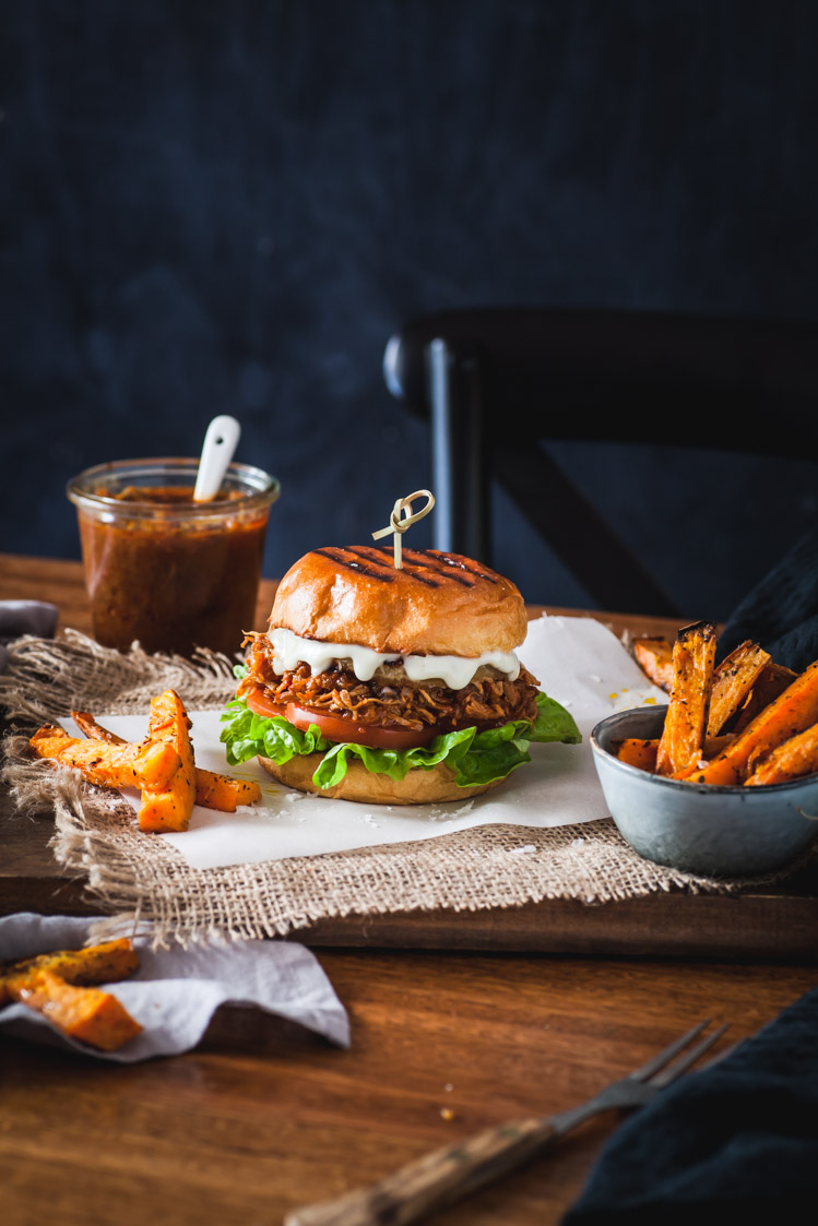 Slow Cooker Chipotle Hawaiian Chicken Burgers | The Whimsical Wife