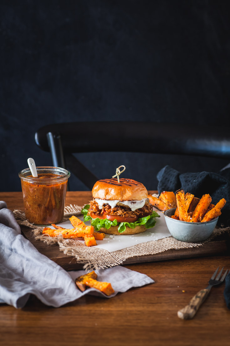 Slow Cooker Chipotle Hawaiian Chicken Burgers | The Whimsical Wife
