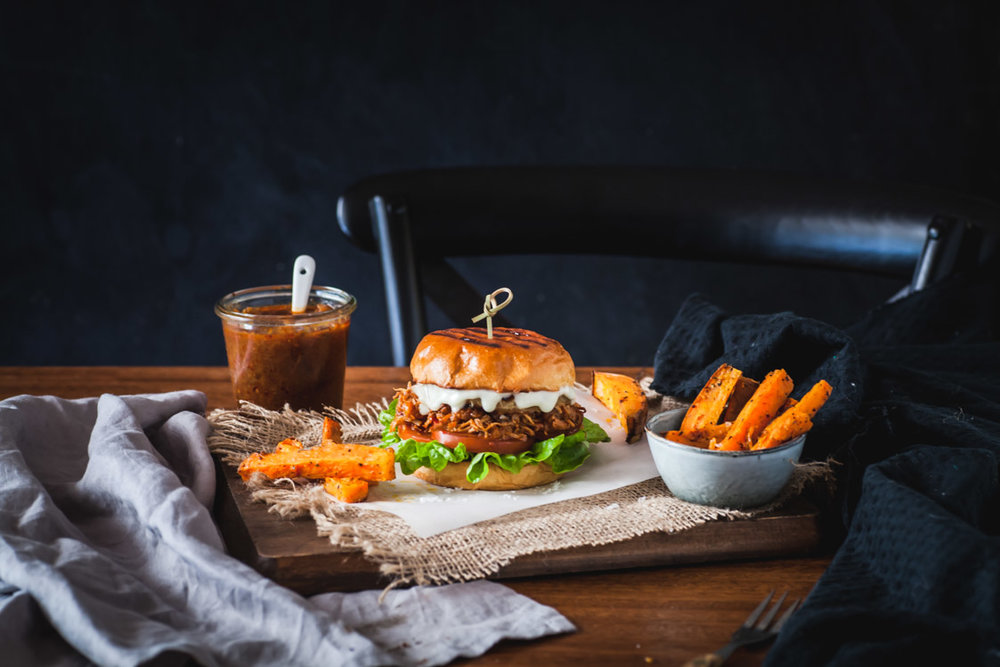 Slow Cooker Chipotle Hawaiian Chicken Burgers | The Whimsical Wife