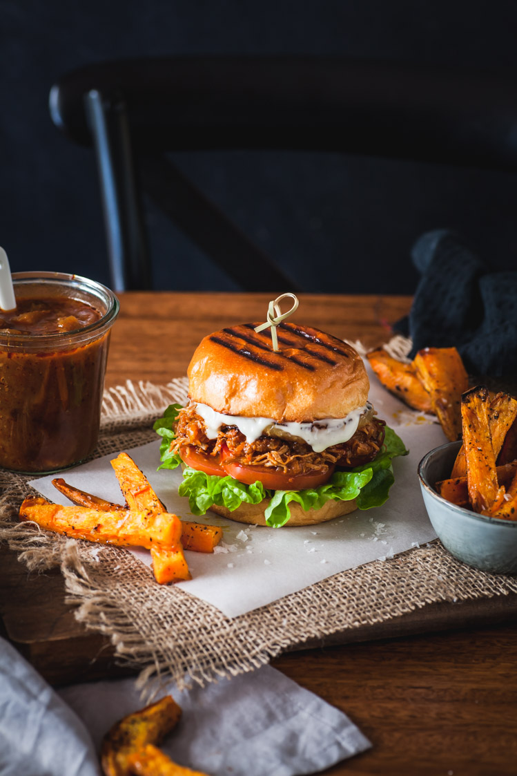 Slow Cooker Chipotle Hawaiian Chicken Burgers | The Whimsical Wife