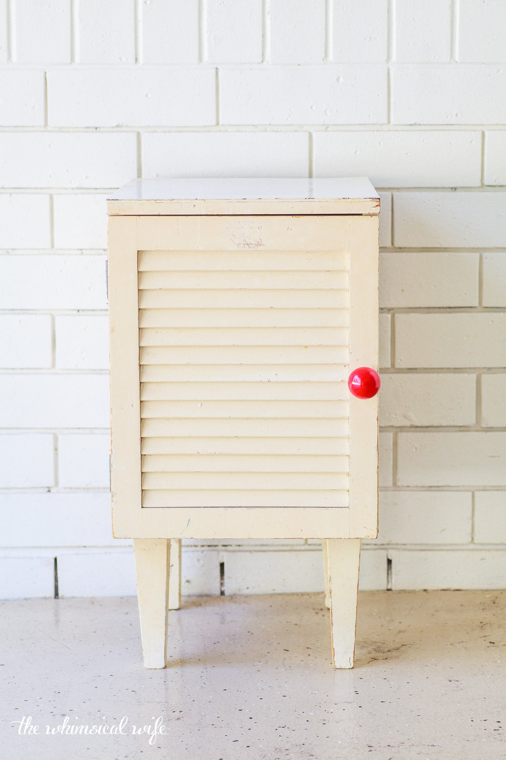 Soft & Sweet Pink Side Table Makeover