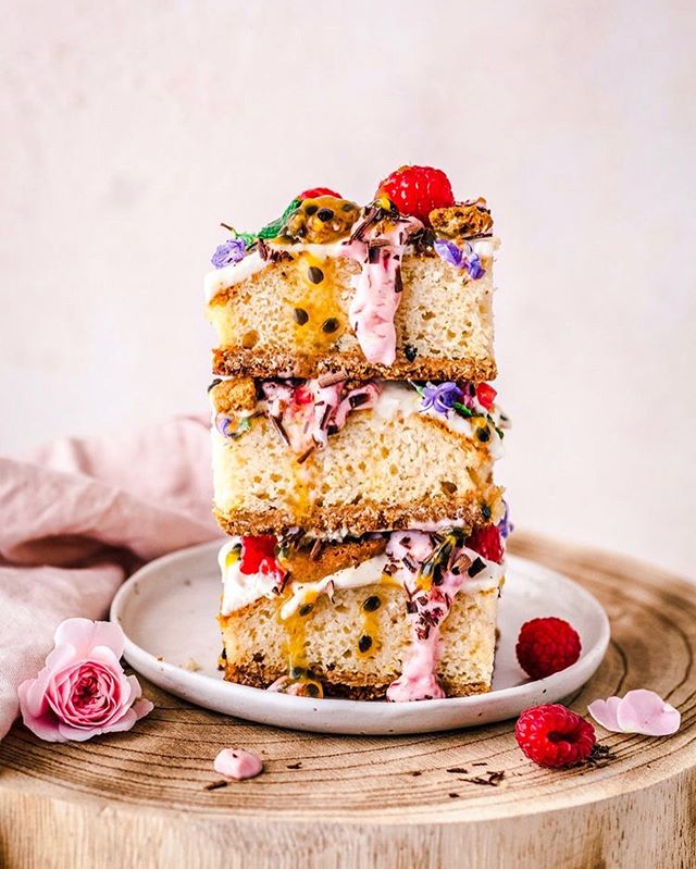 Need some spring baking inspo? Whip up my Cheat's Vanilla & Ginger Nut Layer Cake With Coconut Lemon Frosting. {GF, Egg &  Nut Free} It’s over in the blog and it’s REALLY easy to make. Perfect for those school holiday bake offs with the kids that doesn’t  require a million ingredients. Plus it’s looks like spring! 🤷🏼‍♀️ 💐 🌹 Link to recipe in profile! .
.
We are off camping this week for the school holidays. I have decided I 50% like camping and 50% hate it. Depends on the sleep factor. Cos it’s mumma who’s the one walking the floors during the night to resettle everyone. Don’t worry I bought a big bottle of lavender oil and Gin. The Gins for me....: the lavenders for the kids! 😂
.
.
.
.
.
.
.
.
.
#feedfeed #foodflutter #thechalkboardeats #eattheworld #lifeandthyme #ofsimplethings #momentsofmine #mywhiteco #beautifulcuisines #betterhomesandgarden #sundaystylelove #taste #tastingtable #gatheredstyle #bloglovingfood #tastespotting #buzzfeast #morningslikethese #realsimple #veganeats #feedfeedchocolate #chasinglight #leftovermakeover #nomoreeggs #veganrecipes #springeats #veganeats #springbaking