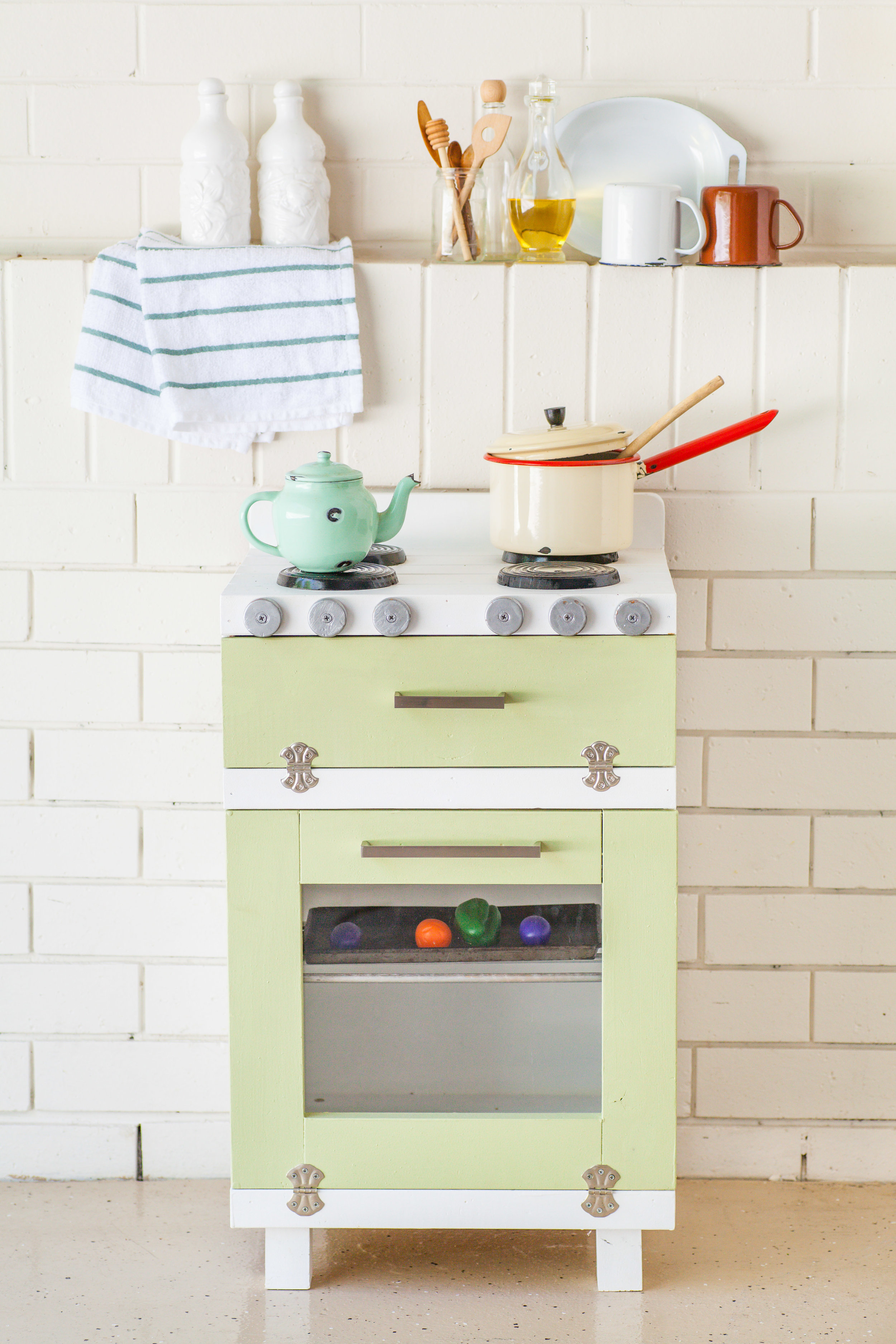 DIY Toy Oven Makeover