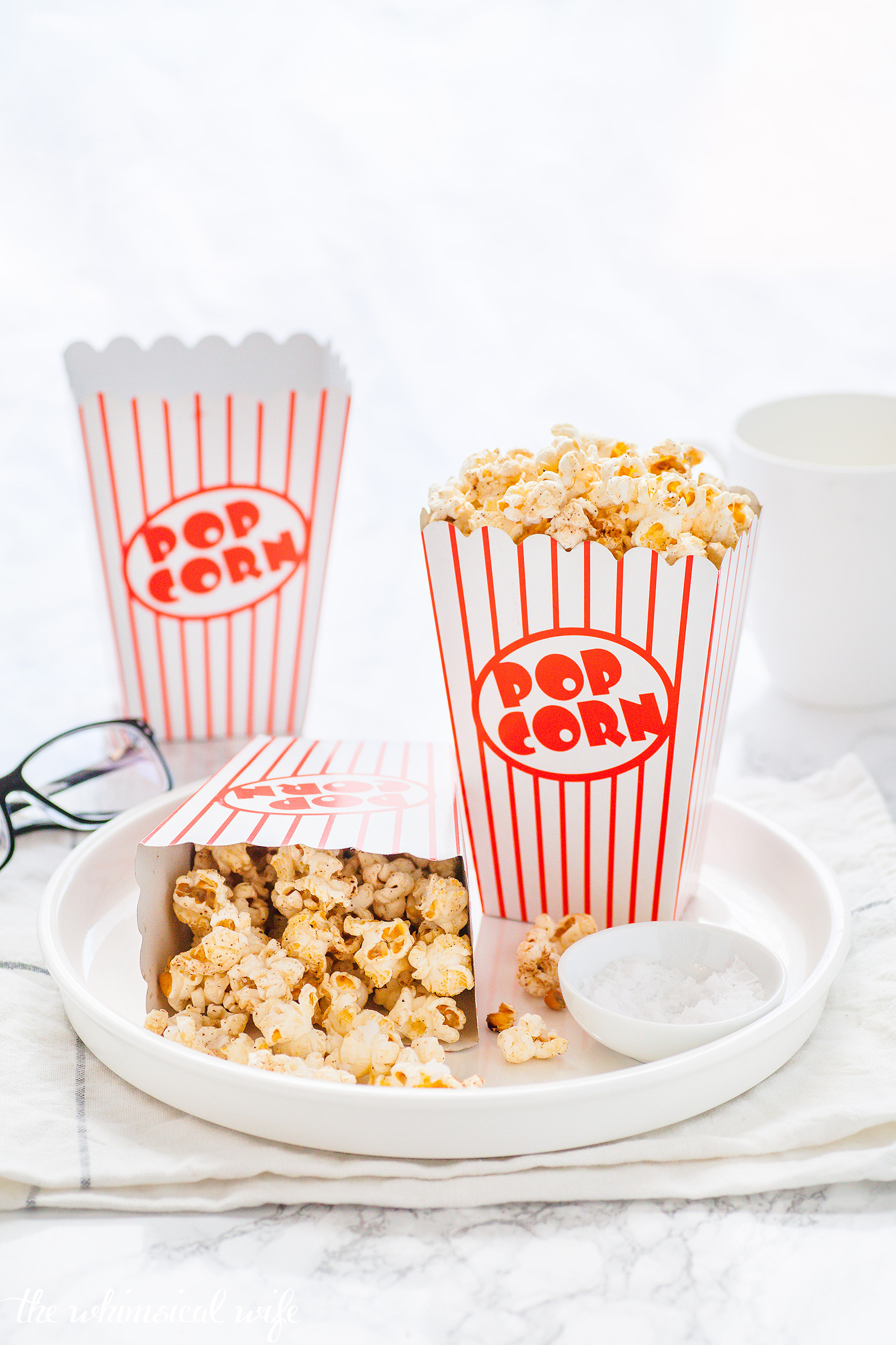 Healthy Sweet & Salty Cinnamon Crack Popcorn