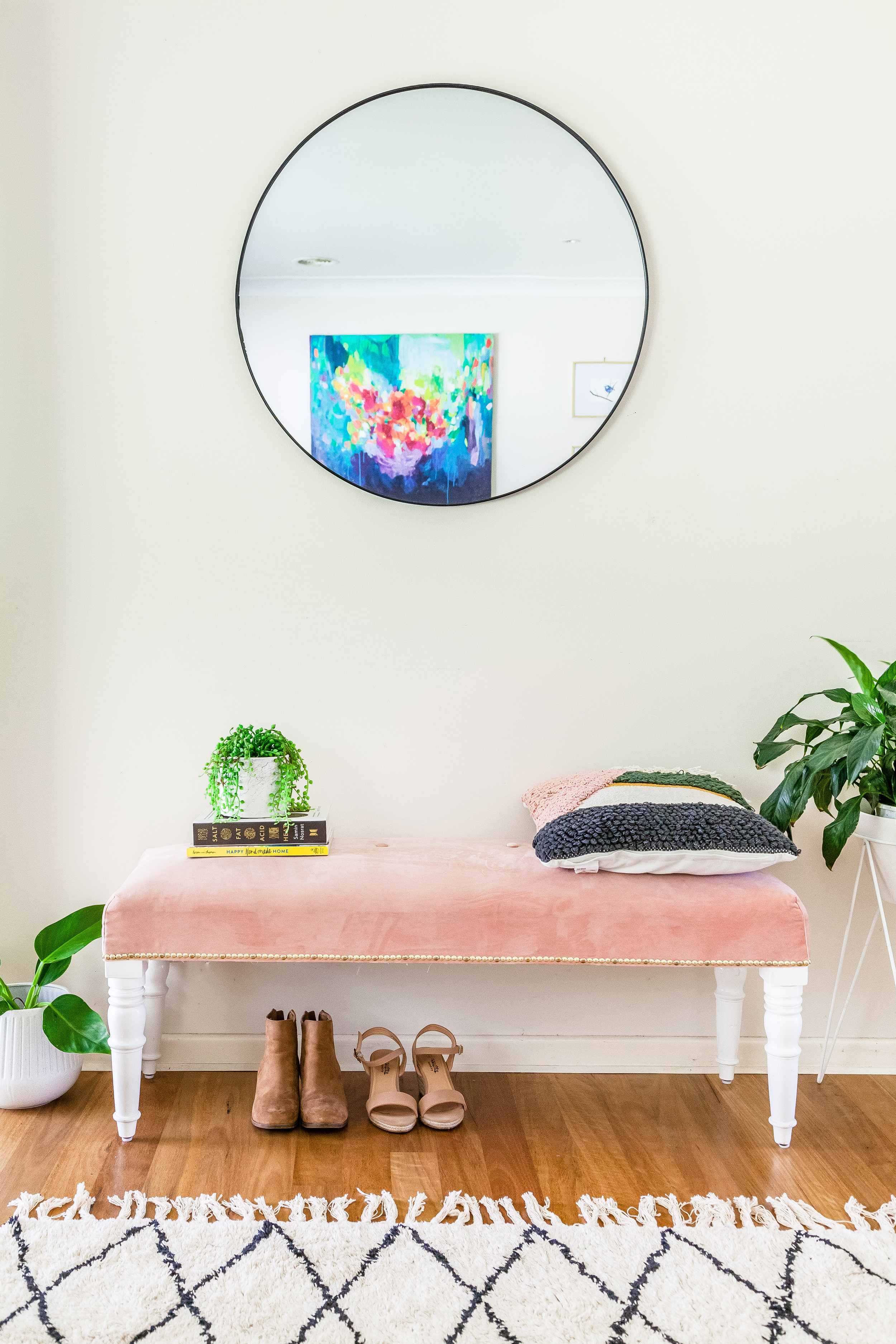 DIY Blush Pink Velvet Bench Seat + Video